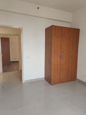 Room in 2.5 BHK Apartment at Spaze Privy AT4, Sector 84 – for Sale