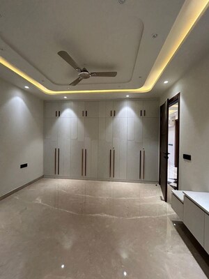 Building Lobby in 1.5 BHK Apartment at Sector 23 – for Rent