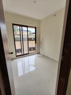 2 BHK Apartment For Rent in Ashar Metro Towers