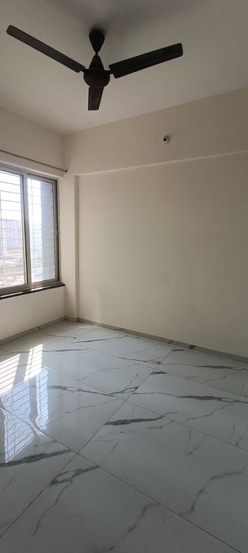 Room in 3 BHK Apartment at Engineers IOS, Tathawade – for Rent