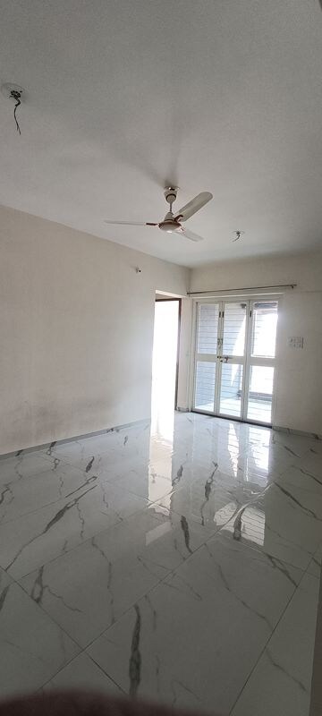 Room in 3 BHK Apartment at Engineers IOS, Tathawade – for Rent