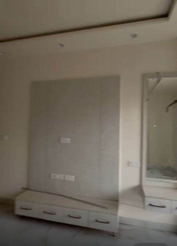 4 BHK + Pooja Room,Servant Room Builder Floor For Sale in Sector 89