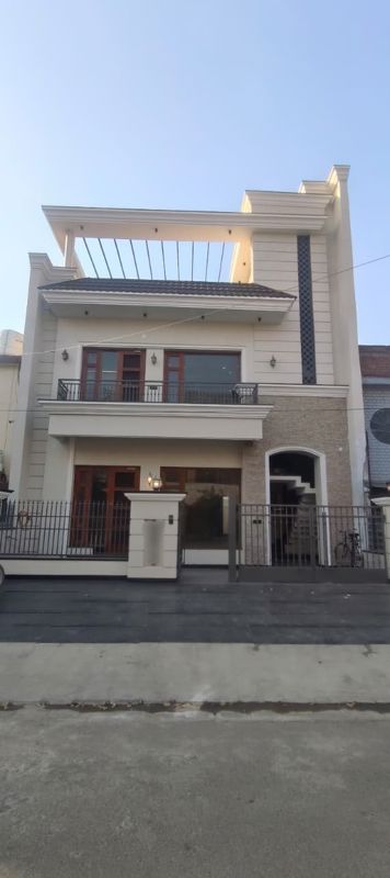 6 BHK + Study Room Independent House For Sale in Sas Nagar