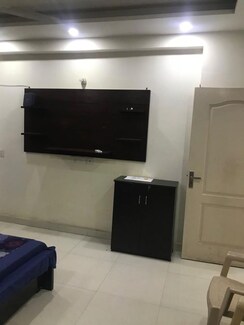 2 BHK Apartment For Rent in VIP Road