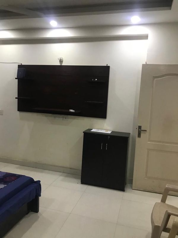 2 BHK Apartment For Rent in VIP Road