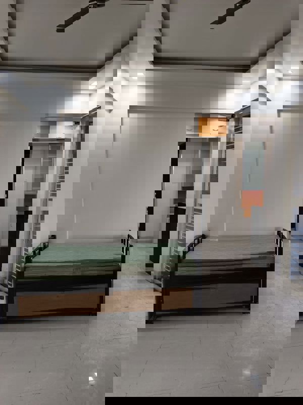 2 BHK 900 Sq.Ft. Apartment in Blue Royal Platinum Heritage