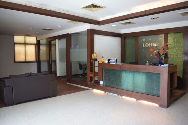Lobby, sector 63 Commercial Office Space in IT/SEZ 5500 Sq.Ft. In Sector 63 Noida 10119851