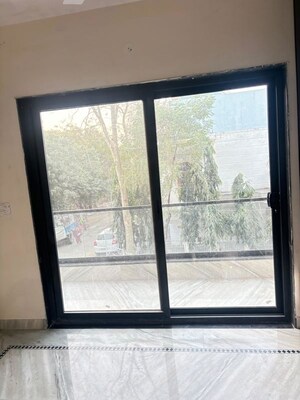Room in 2 BHK Builder Floor at Sector 37 Greater Noida – for Rent