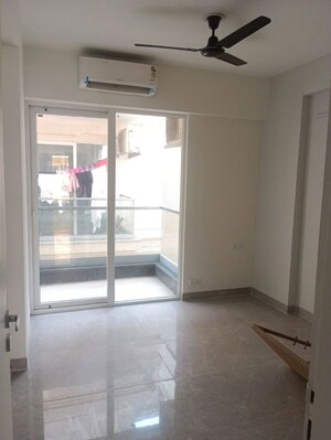 2 BHK Apartment For Sale in Signature Global City 92, Sector 92