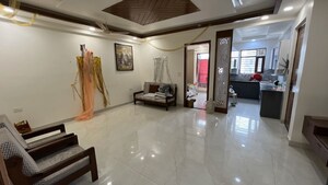 Parking in 3 BHK Builder Floor at BPTP District Phase 2, Sector 84 – for Rent