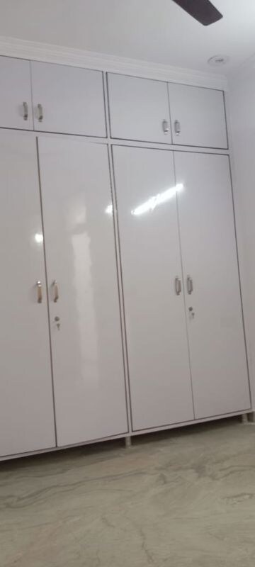 Furnished Amenities in 2 BHK Builder Floor at Neb Sarai – for Rent