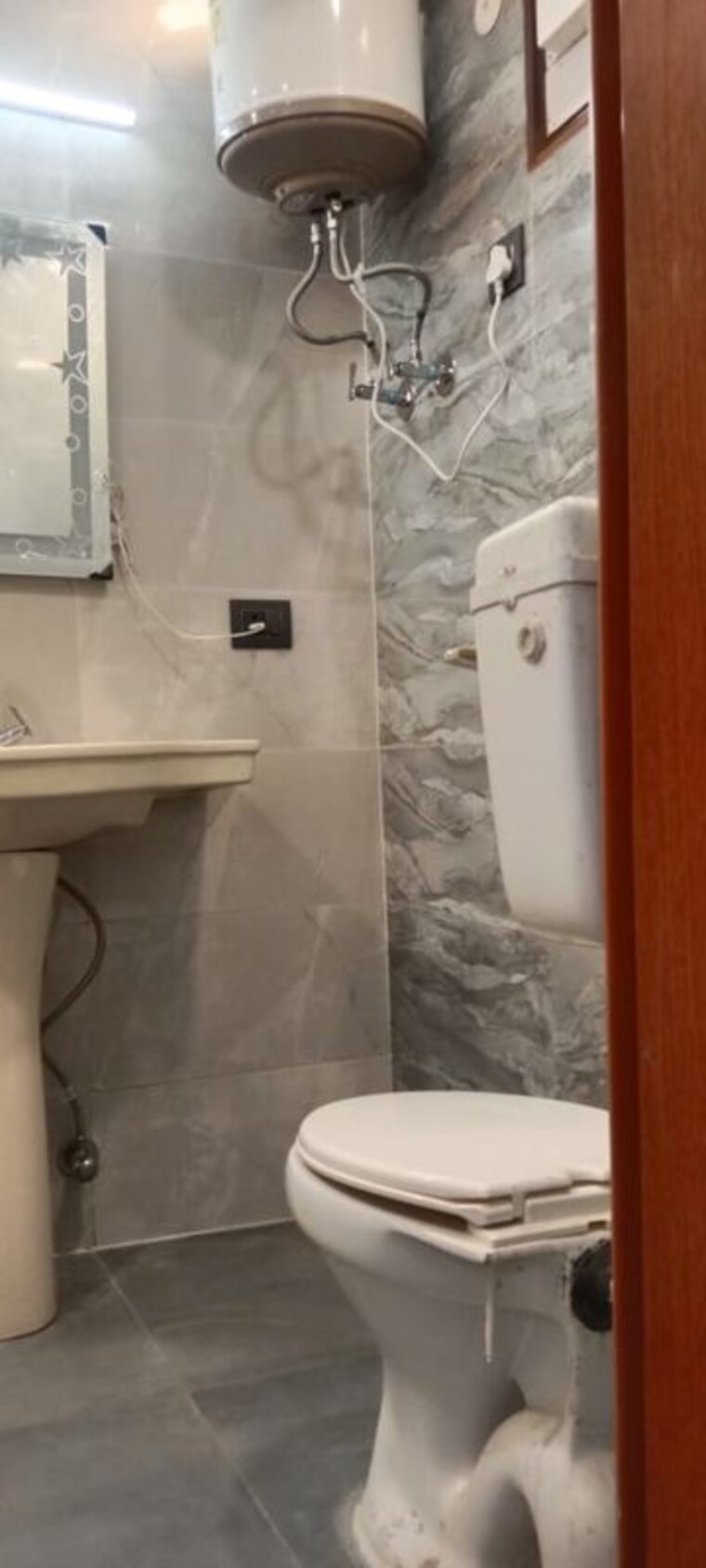 Bathroom, neb sarai 2 Bedroom 850 Sq.Ft. Builder Floor In Neb Sarai Delhi 10120214