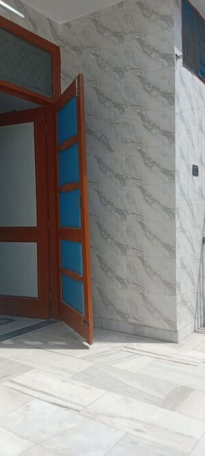 2 BHK Builder Floor For Rent in Neb Sarai