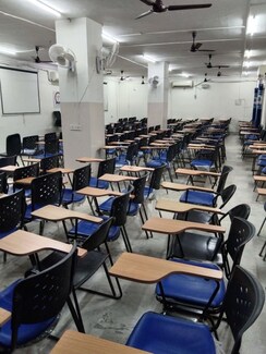 Office Space For Sale in Gautam Nagar