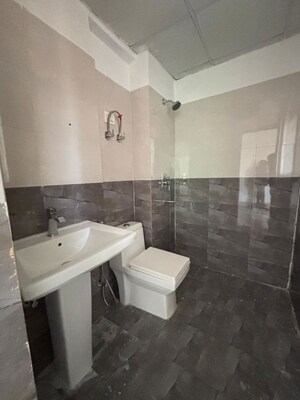 Team Area in 3 BHK Apartment at Migsun Ultimo, Omicron Iii Greater Noida – for Sale