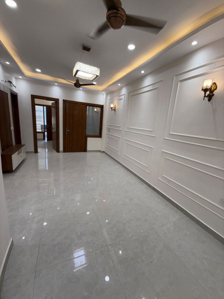 Room, lajpat nagar ii 2 Bedroom 738 Sq.Ft. Builder Floor In Lajpat Nagar ii Delhi 10120442