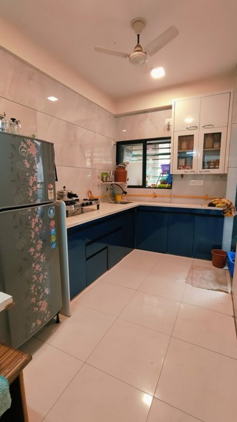 Kitchen, satellite 2 Bedroom 120 Sq.Ft. Apartment In Satellite Ahmedabad 10120409
