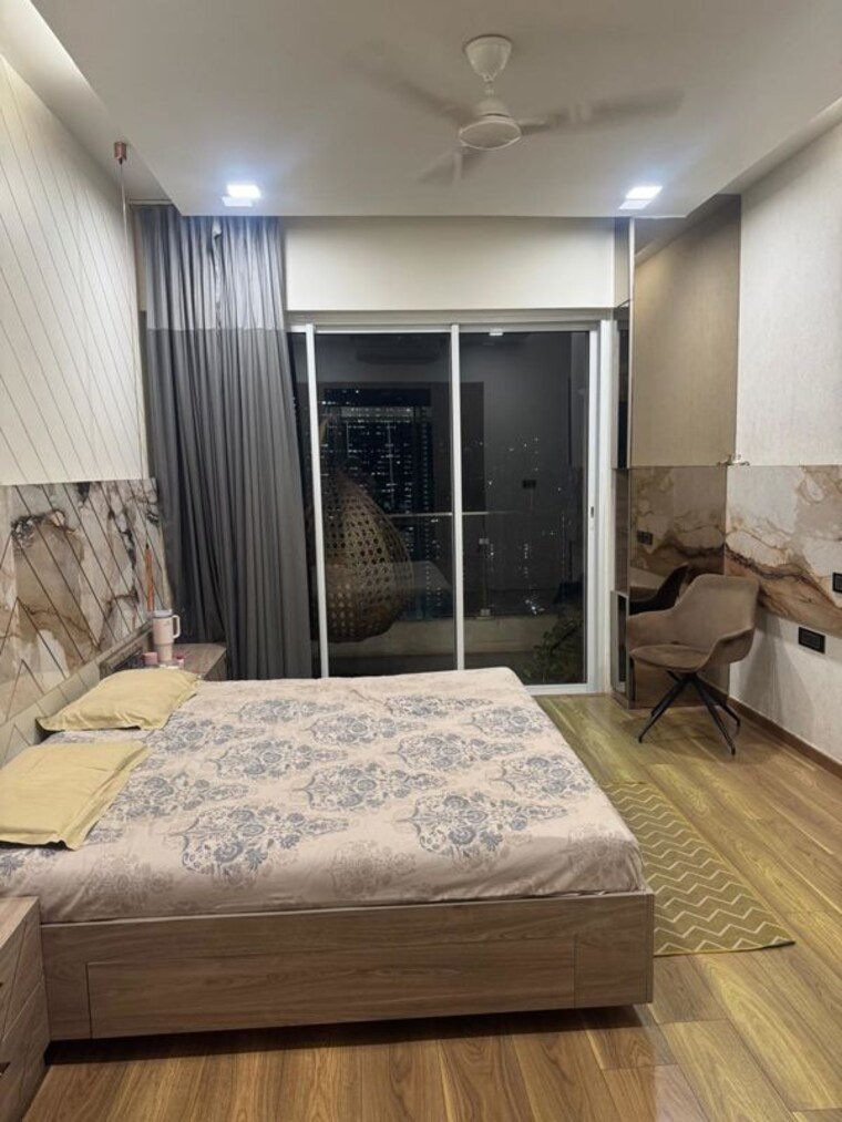 Bedroom, lnt-realty-crescent-bay 2.5 Bedroom 950 Sq.Ft. Apartment In Parel Mumbai 10120467