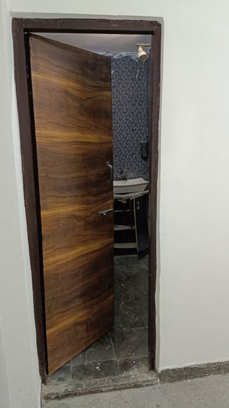 Bathroom, bhopura 2 Bedroom 900 Sq.Ft. Builder Floor In Bhopura Ghaziabad 10120498