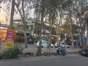  Showroom – Exterior View View at Gomti Nagar - for Rent