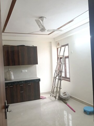 Furnished Amenities in 1 BHK Builder Floor at Panchsheel Vihar – for Rent