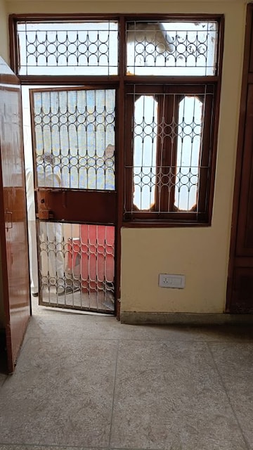 Room in 2 BHK Builder Floor at Shalimar Garden Extension I – for Sale