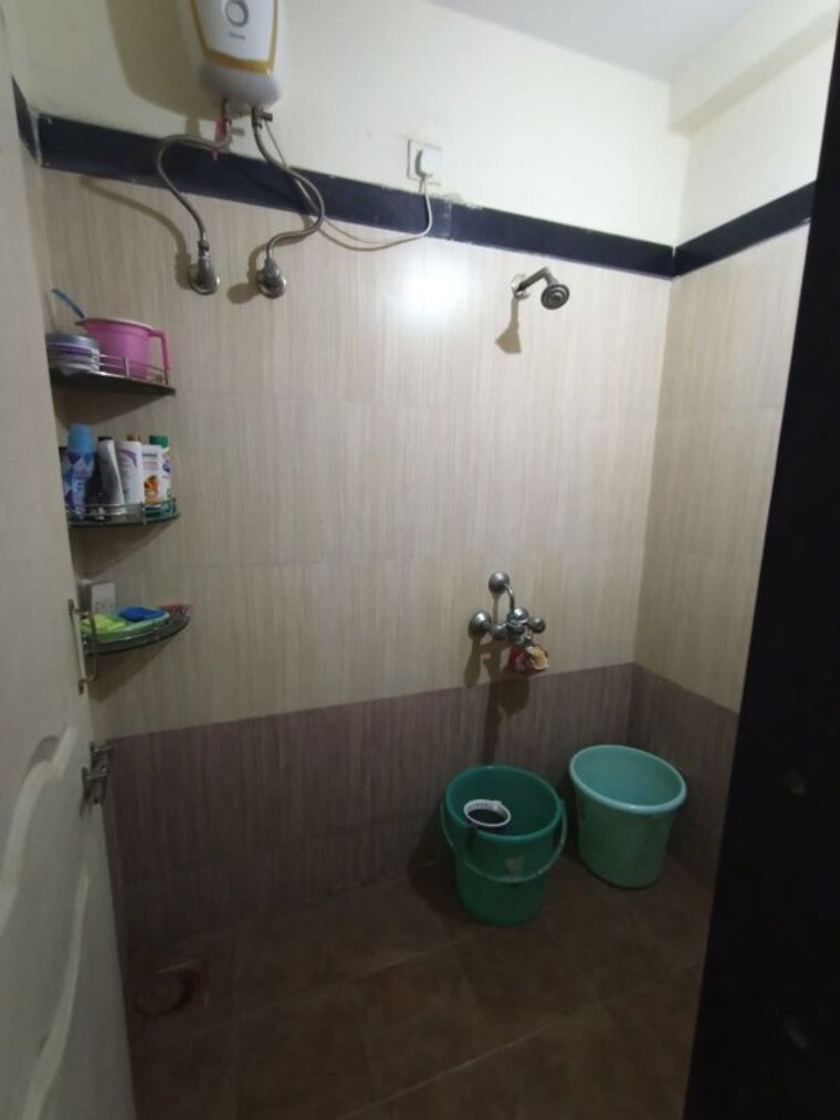Bathroom, sapphire-lakeside 1 Bedroom 600 Sq.Ft. Apartment In Powai Mumbai 10120497