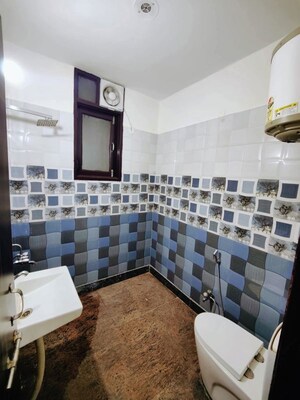 Master Bedroom in 2 BHK Builder Floor at Sector 52 – for Rent