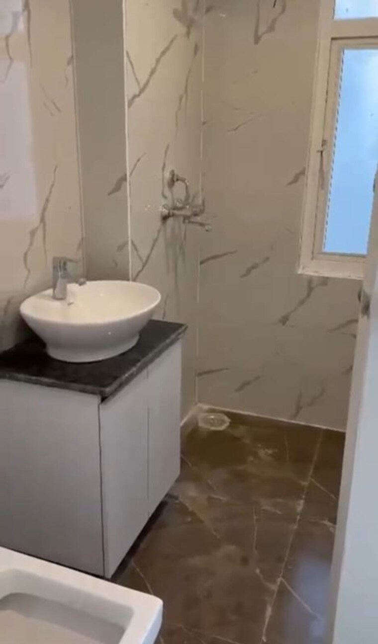 Bathroom, gyan khand i 2 Bedroom 800 Sq.Ft. Builder Floor In Gyan Khand I Ghaziabad 10120692