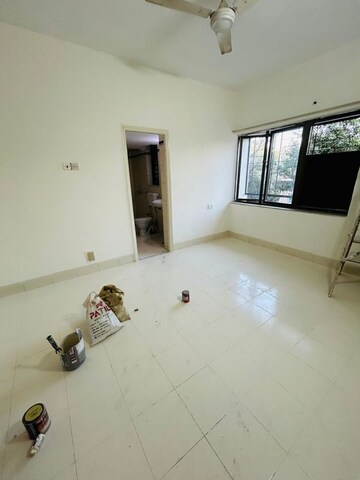 Room in 2 BHK Apartment at Raheja Woods, Kalyani Nagar – for Rent