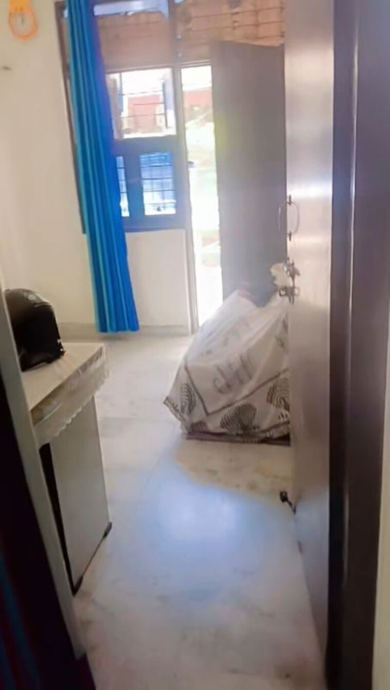 Room, dilshad colony 2 Bedroom 600 Sq.Ft. Builder Floor In Dilshad Colony Delhi 10120775