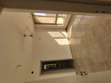 Furnished Amenities in 1 BHK Apartment at Thane West – for Rent