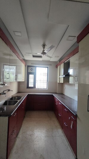 Kitchen in 3 BHK Builder Floor at Sector 45 – for Rent
