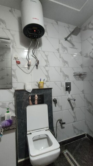 Master Bedroom in 3 BHK Builder Floor at Sector 45 – for Rent