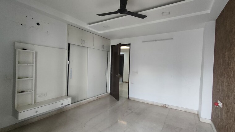 Room, sector 45 3 Bedroom 2000 Sq.Ft. Builder Floor In Sector 45 Gurgaon 10121062