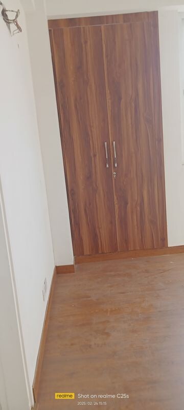 Room in 3 BHK Apartment at Tulip Ace, Sector 89 – for Sale