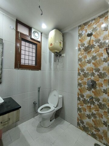 Living Room in 3 BHK Builder Floor at Sector 45 – for Rent