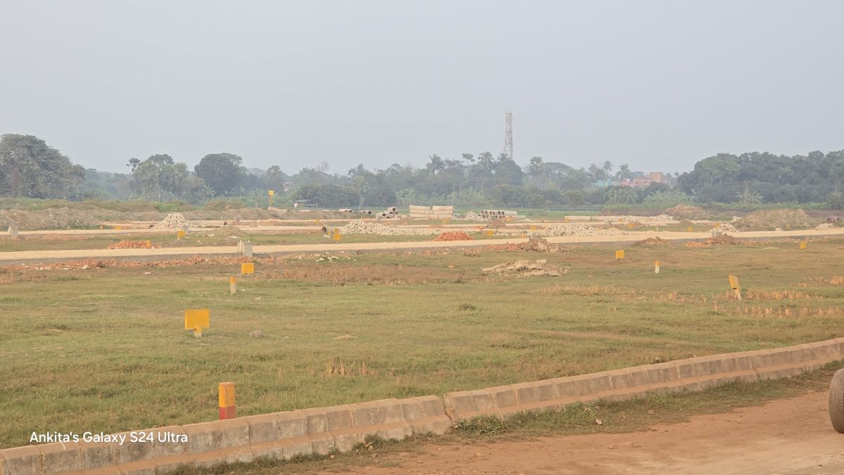 Plot For Sale in New Town Action Area 1