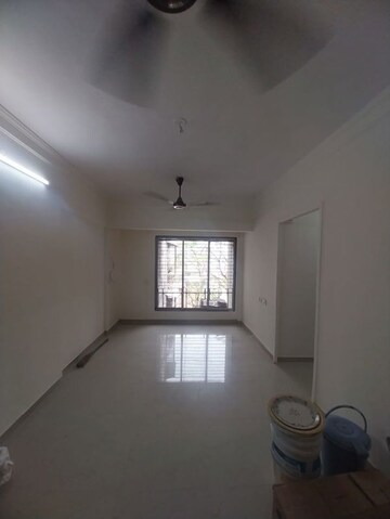 Building Lobby in 1 BHK Apartment at Swapnalok Apartment Andheri, Andheri East – for Rent