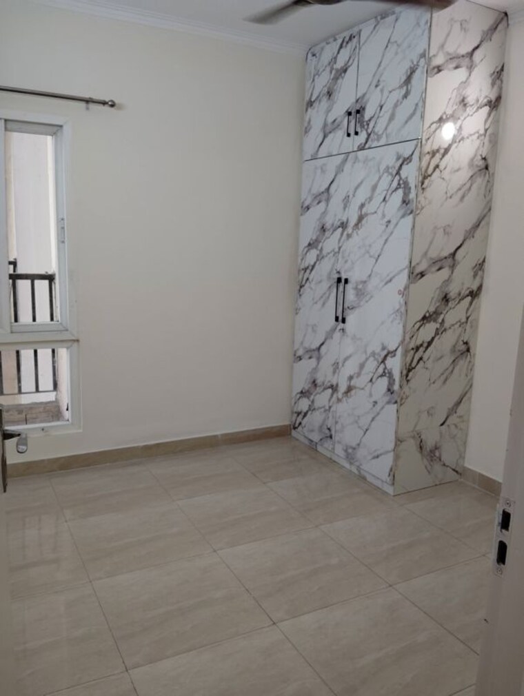 Room, gaur-city-2-14th-avenue 3 Bedroom 1175 Sq.Ft. Apartment In Sector 16c Greater Noida Greater Noida 10121522