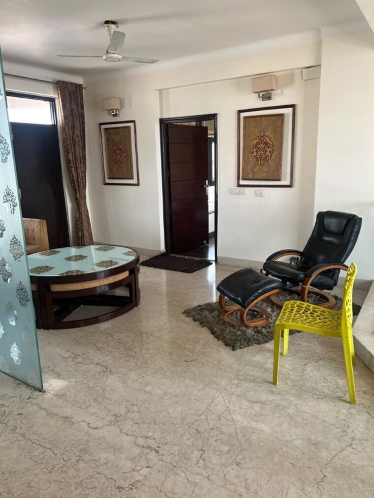 Living Room, sector 45 2 Bedroom 1100 Sq.Ft. Builder Floor In Sector 45 Gurgaon 10121577