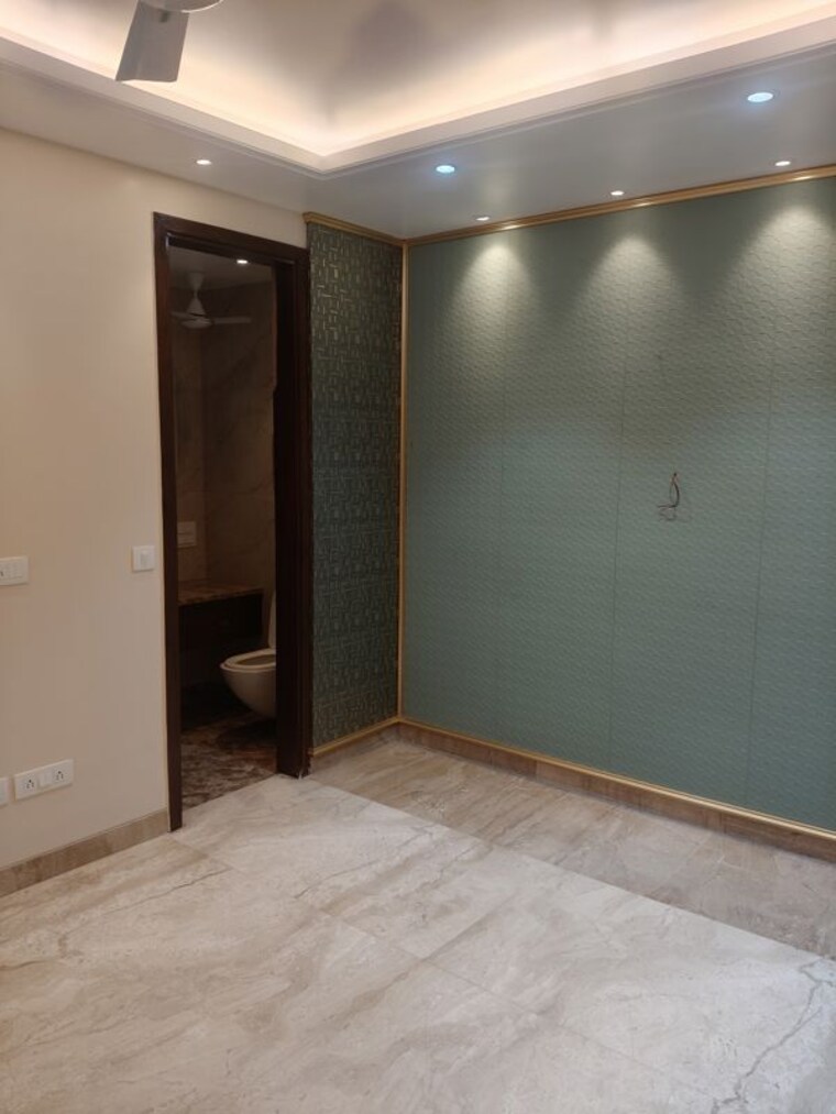 Room, jungpura extension 2 Bedroom 900 Sq.Ft. Builder Floor In Jungpura Extension Delhi 10121584