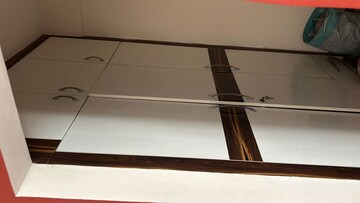 Furnished Amenities in 3.5 BHK Apartment at Unitech The Residences Gurgaon, Sector 33 – for Rent