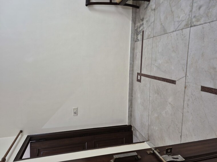 Balcony, mayur vihar 1.5 Bedroom 430 Sq.Ft. Builder Floor In Mayur Vihar Delhi 10121594