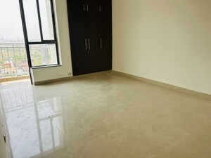 Room in 2 BHK Apartment at Unitech The Residences Gurgaon, Sector 33 – for Sale