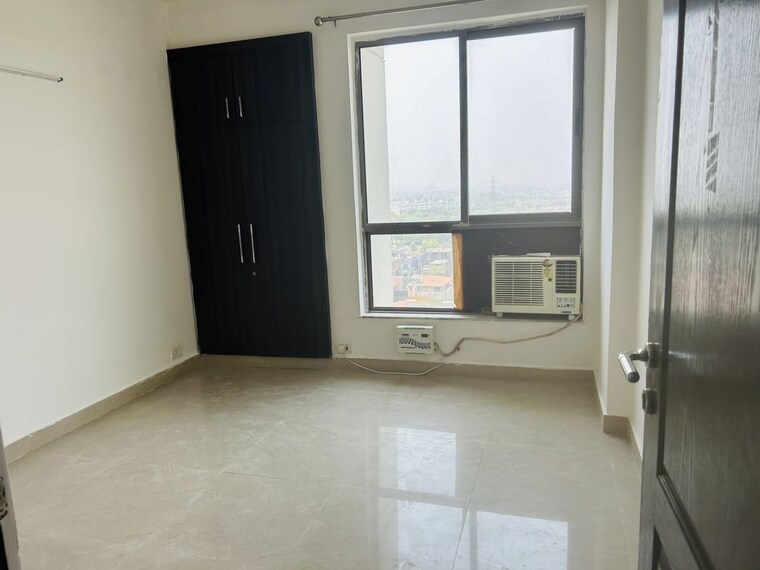 Room, unitech-the-residences-gurgaon 2 Bedroom 1097 Sq.Ft. Apartment In Sector 33 Gurgaon 10121588