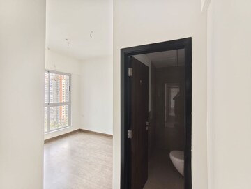 Room in 2 BHK Apartment at Piramal Revanta Tower 3 and 4, Mulund West – for Rent