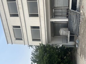  Showroom For Sale in Sector 30