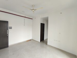 Room in 1.5 BHK Apartment at Horizon Atulya, Mulund West – for Rent