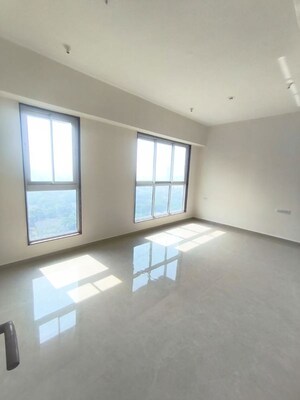 Room in 3 BHK Apartment at Mahindra Vista, Kandivali East – for Sale